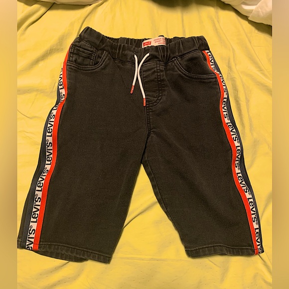 Black Levi’s boy shorts - Picture 1 of 5